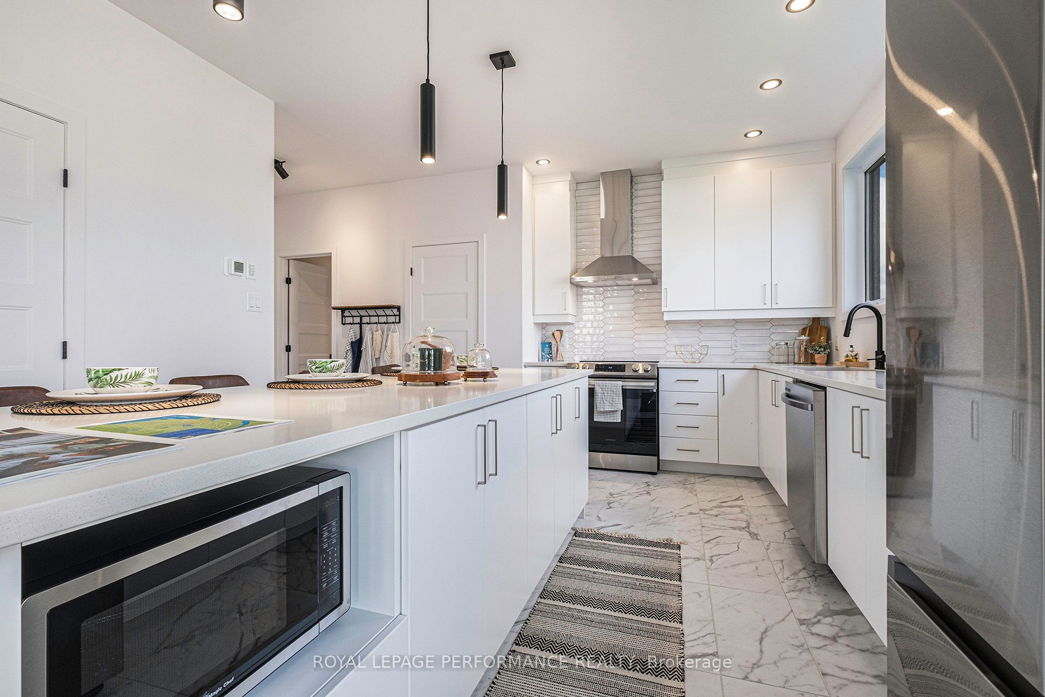 Listing 114810 Image