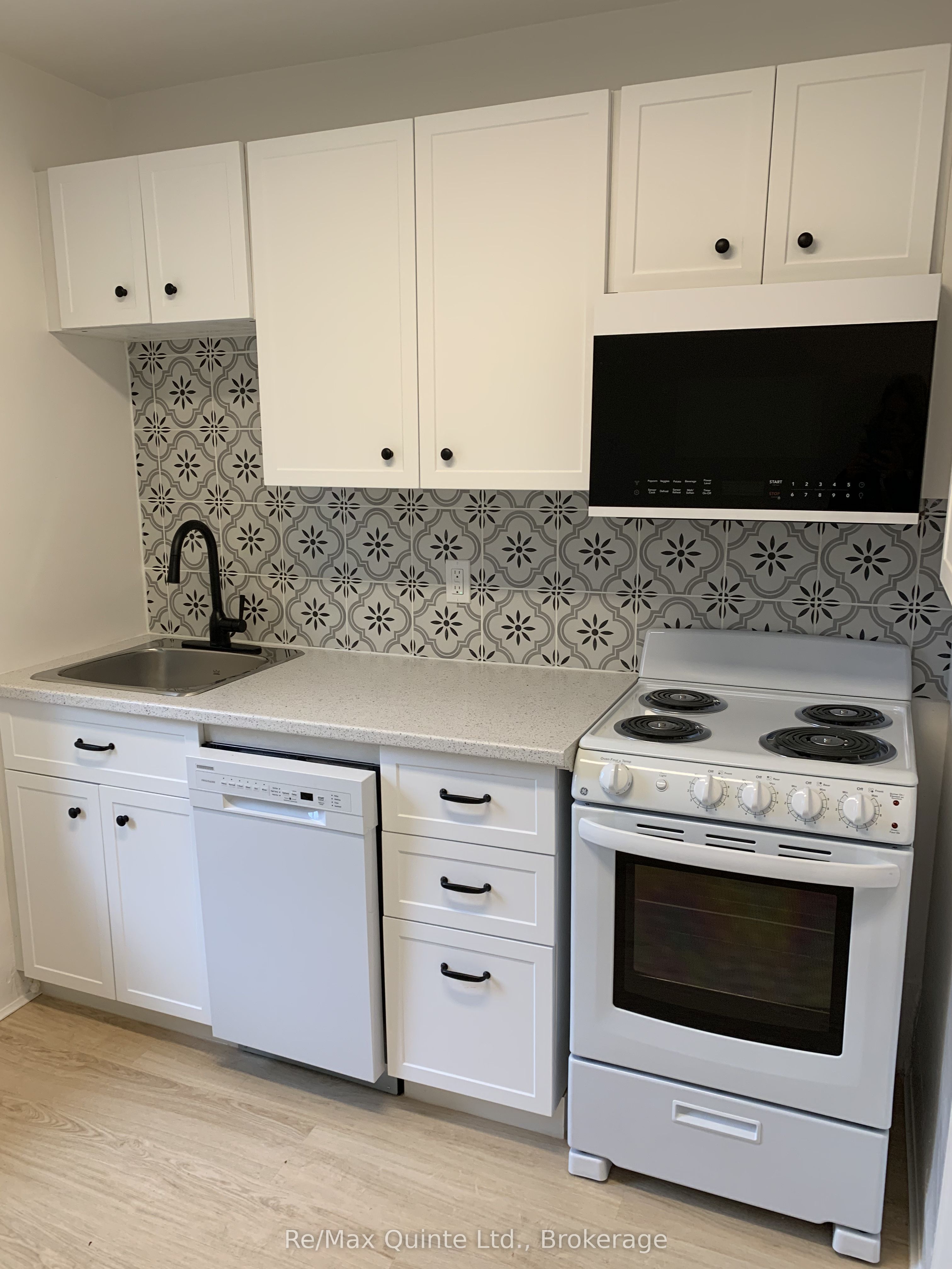 Listing 33005 Image