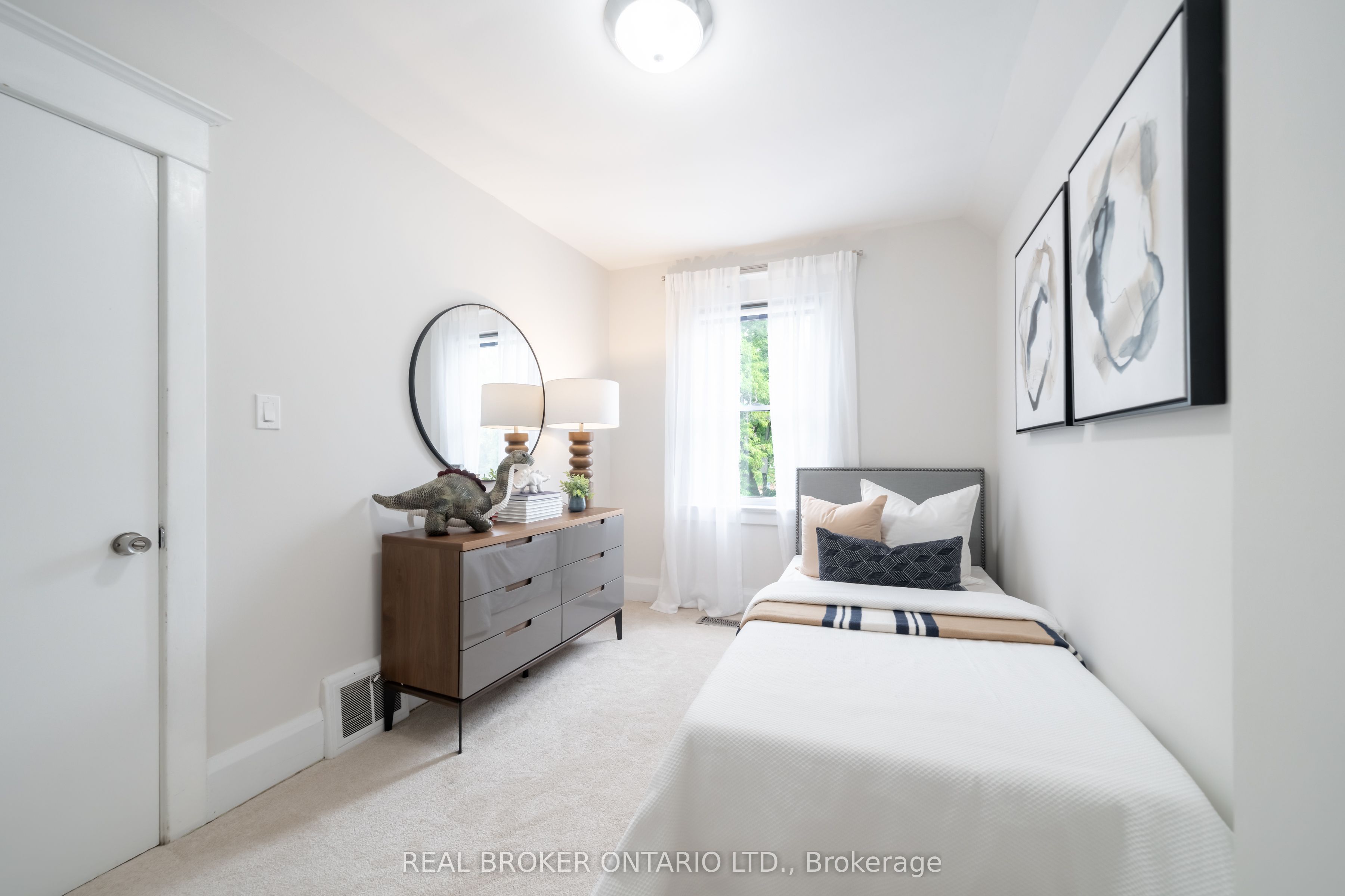 Listing 92033 Image