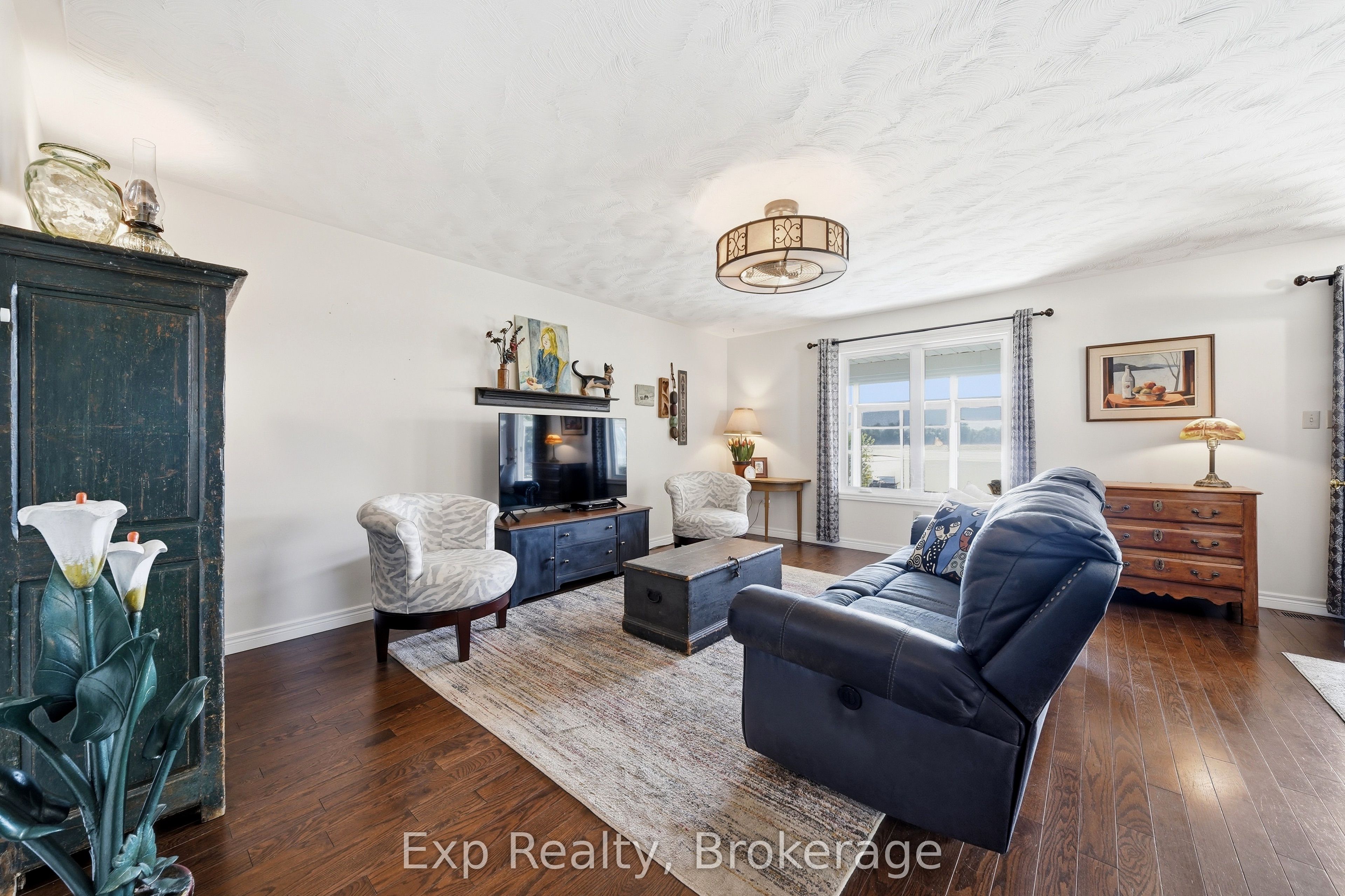 Listing 48158 Image