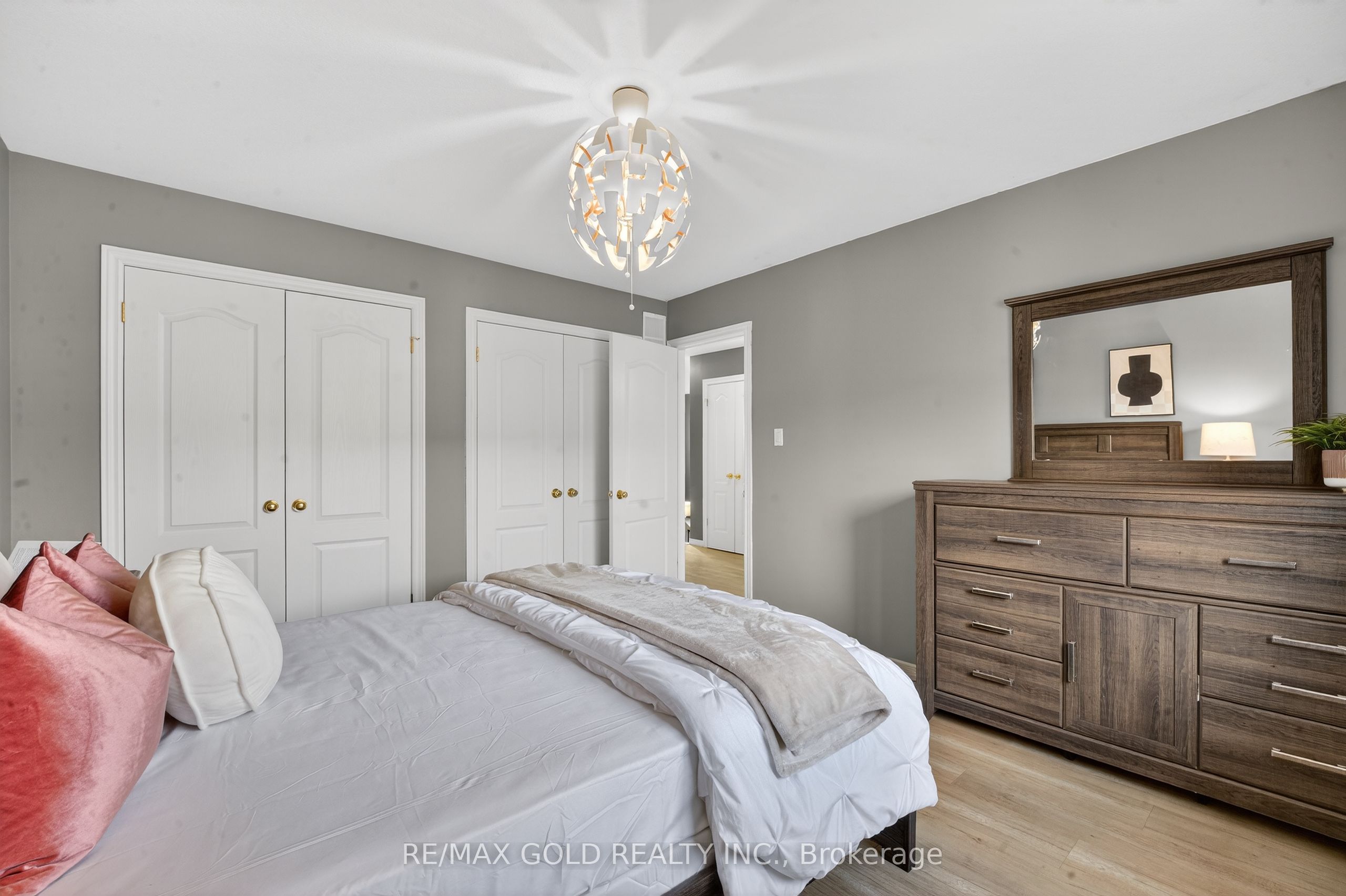 Listing 49234 Image