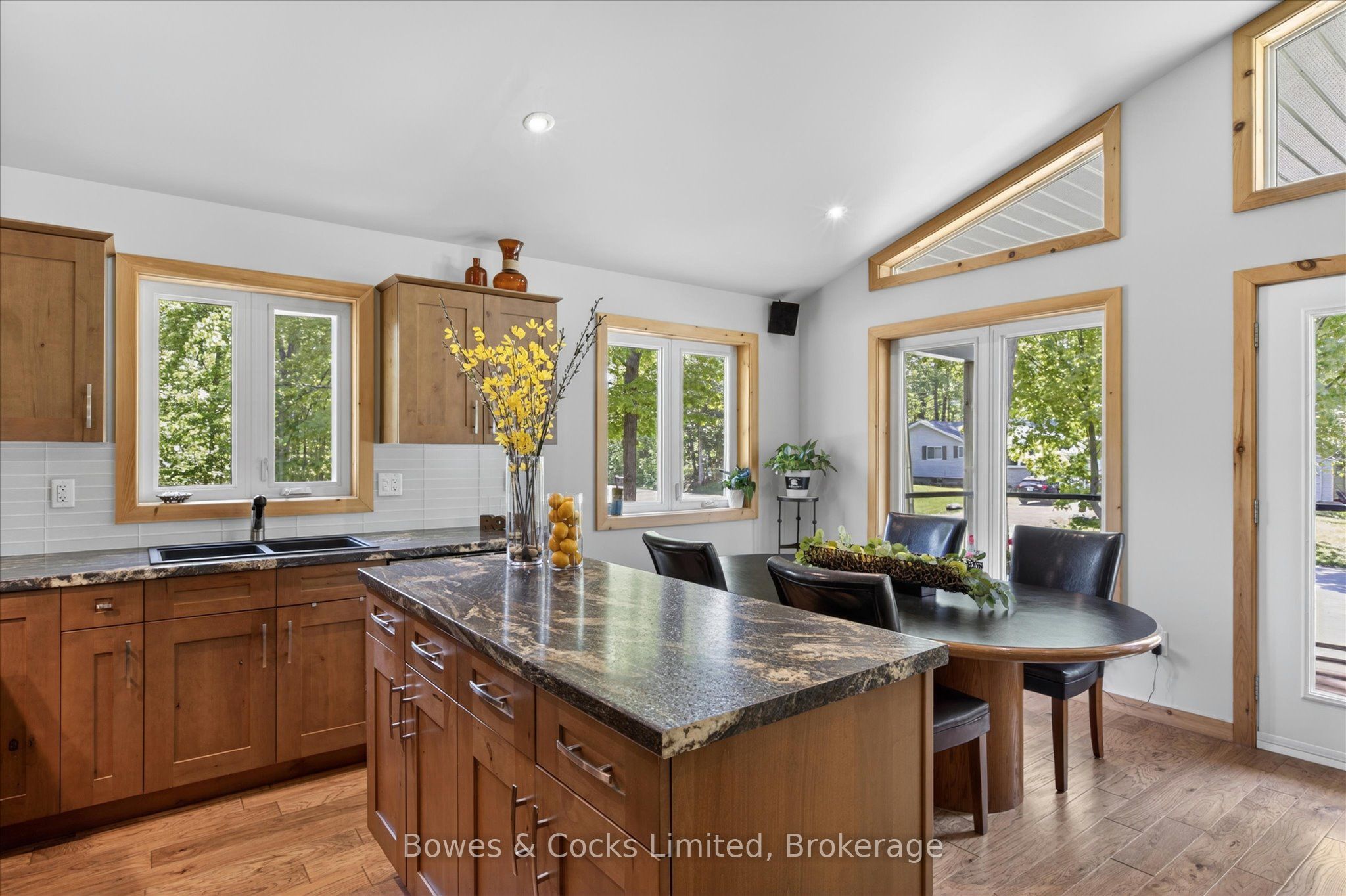 Listing 77508 Image