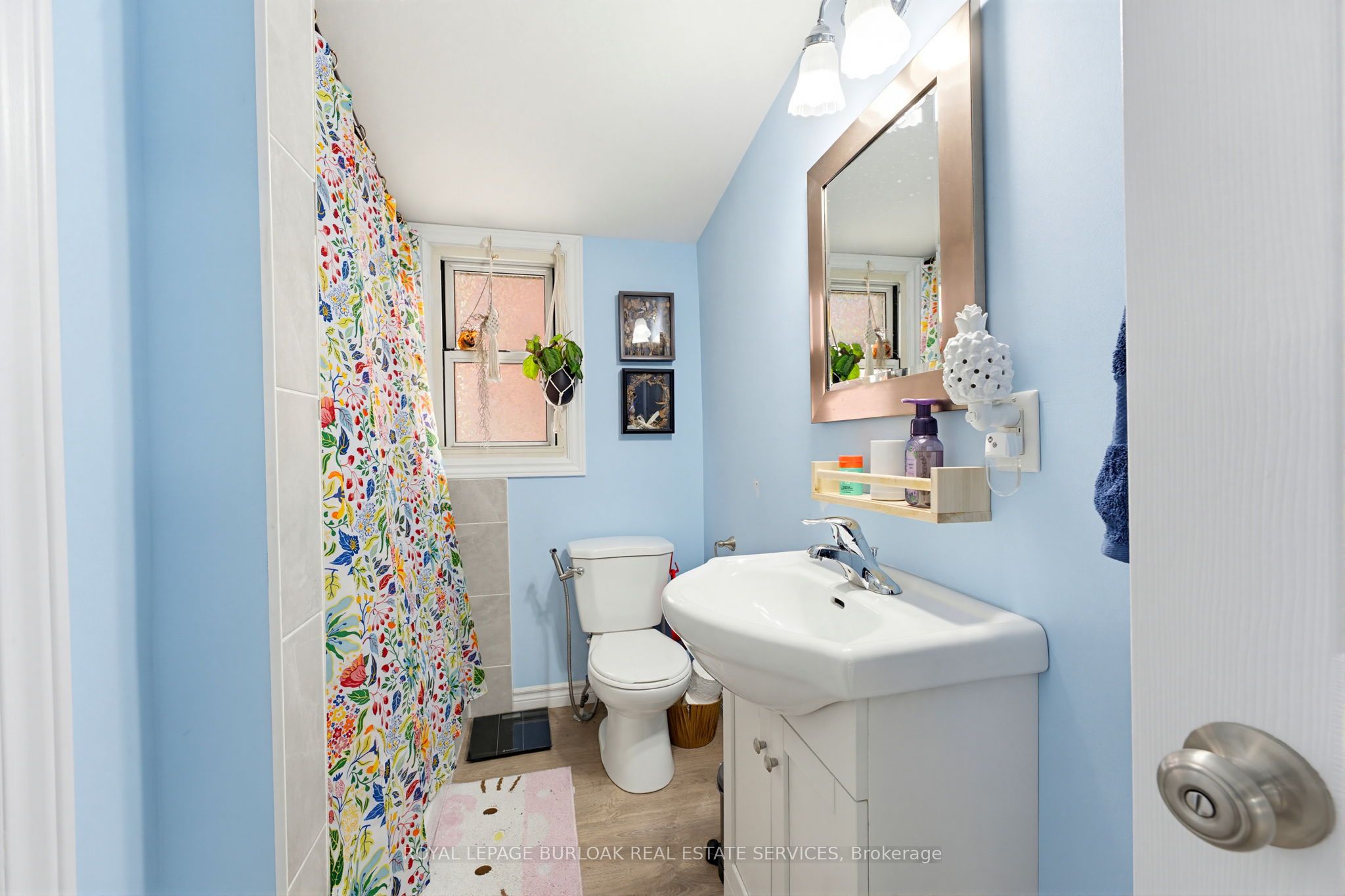 Listing 61111 Image