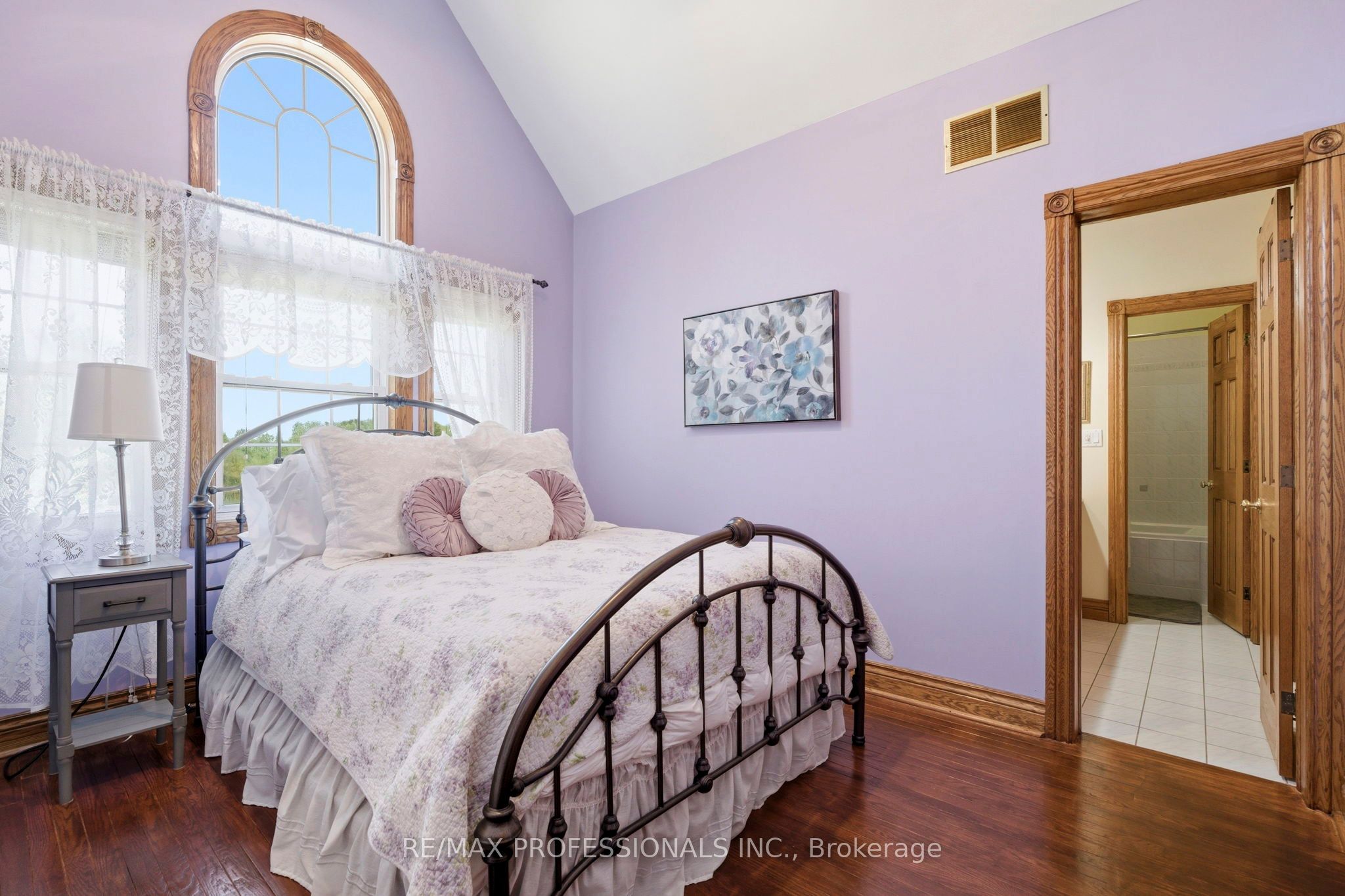 Listing 76637 Image