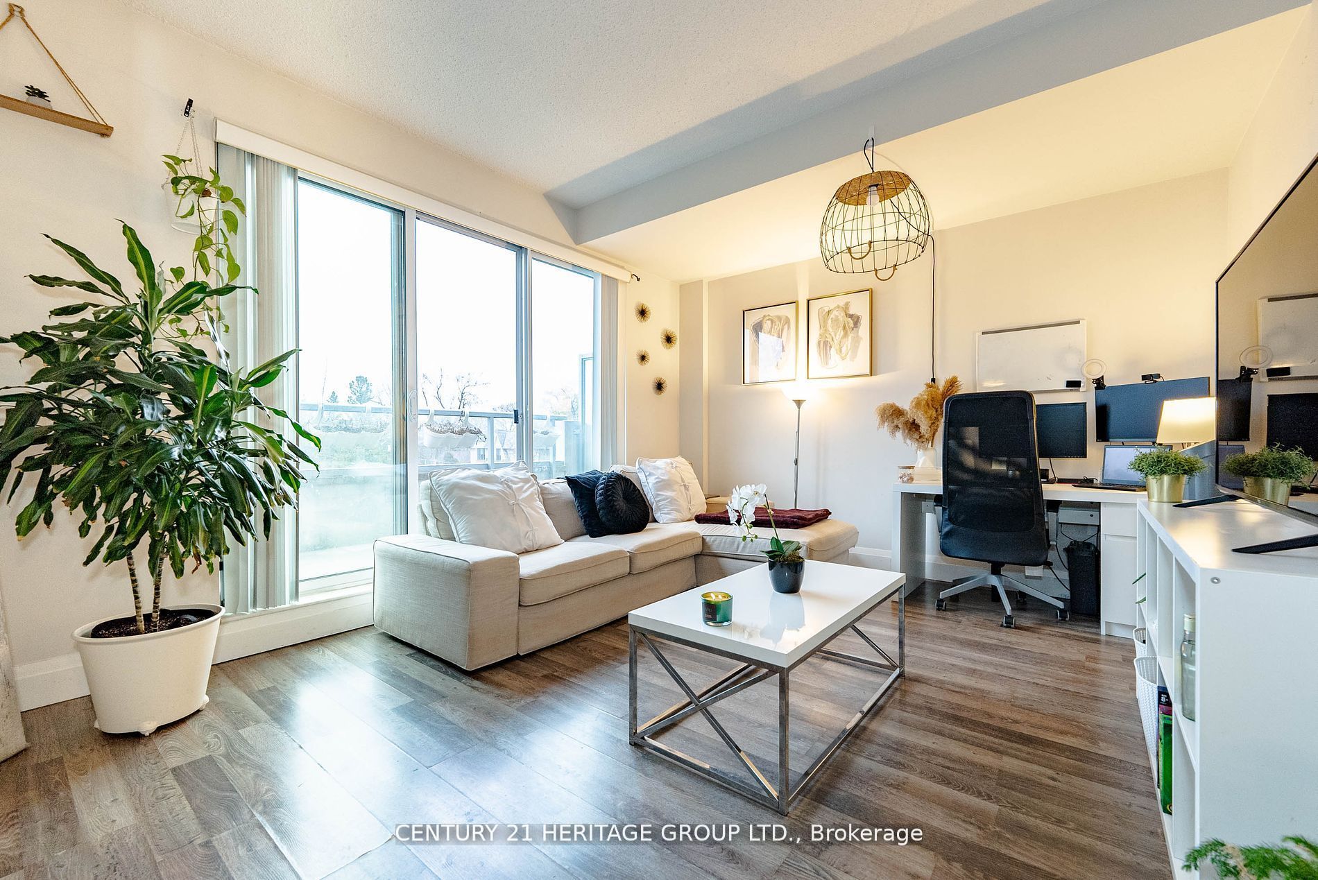 Listing 92064 Image