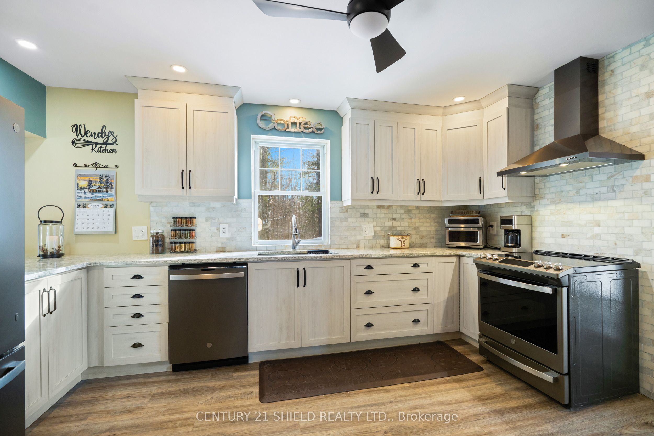 Listing 102020 Image