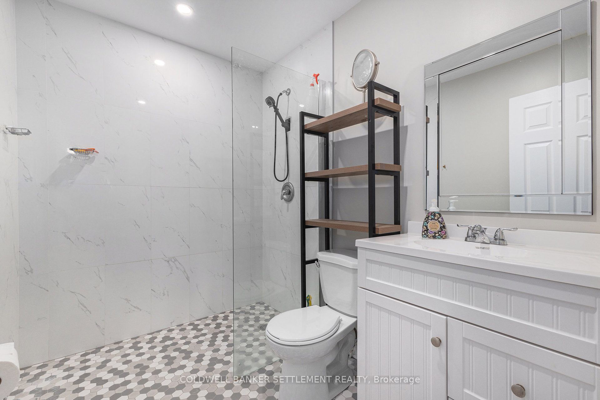 Listing 102116 Image