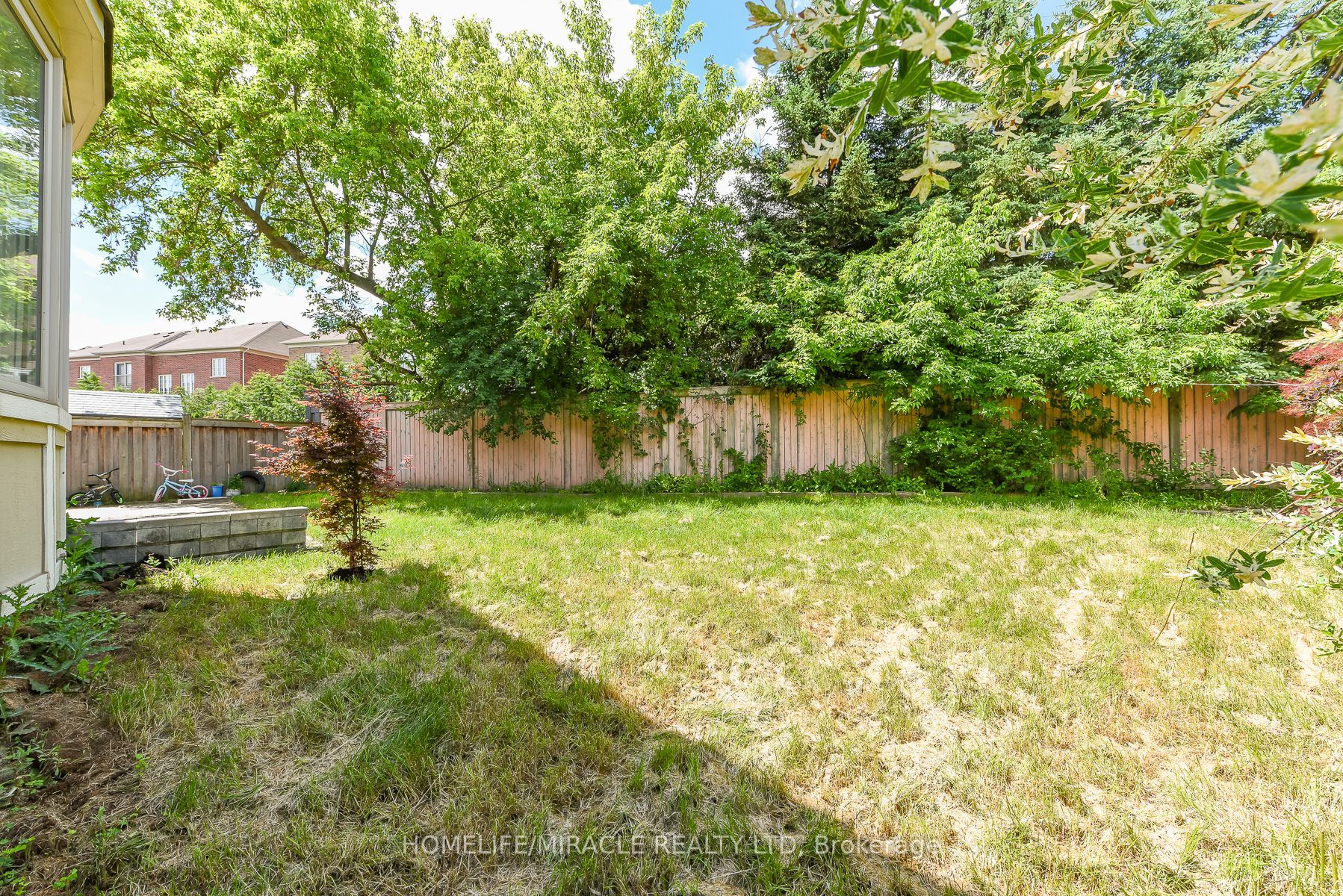 Listing 129369 Image