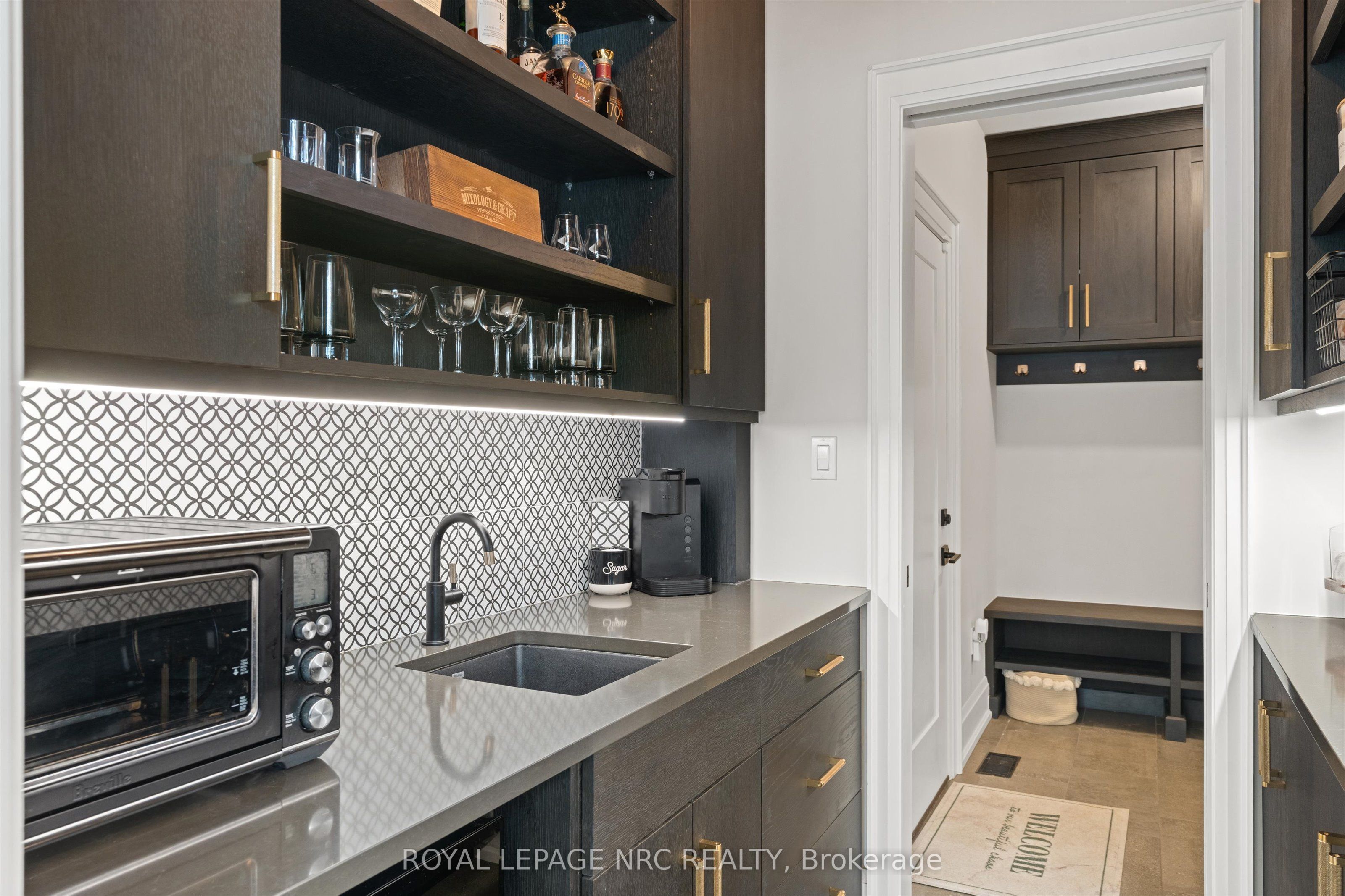 Listing 271001 Image
