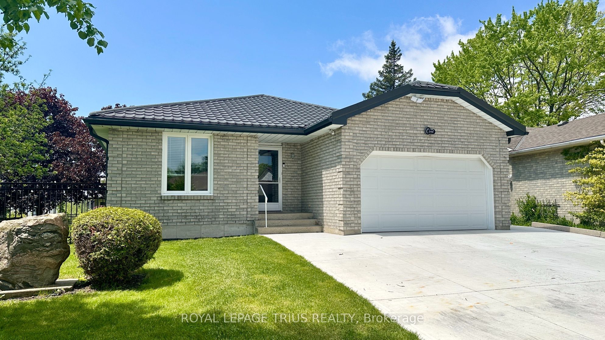 Listing 210427 Image