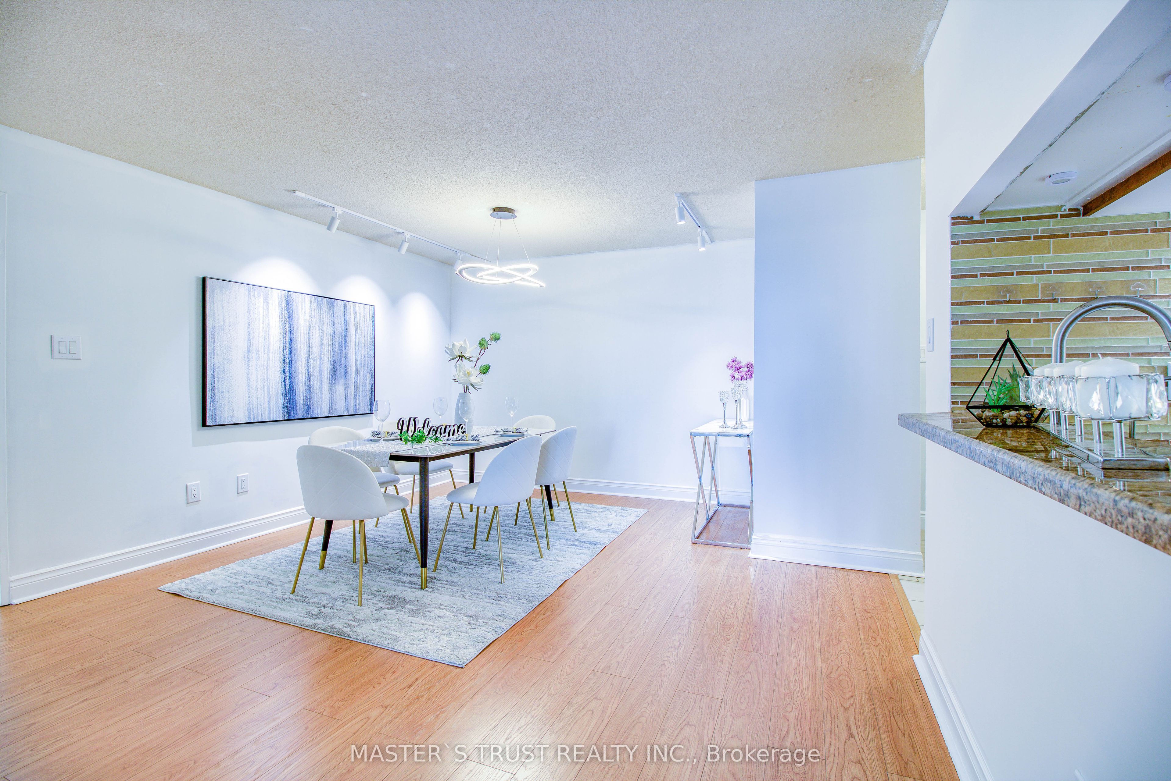 Listing 260240 Image