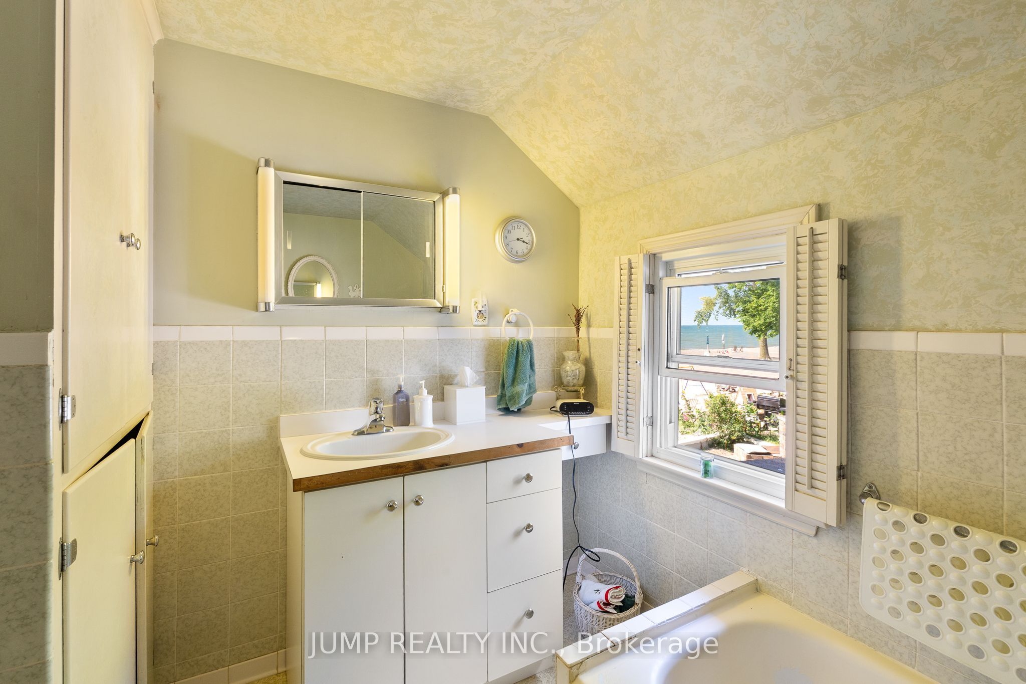 Listing 261104 Image
