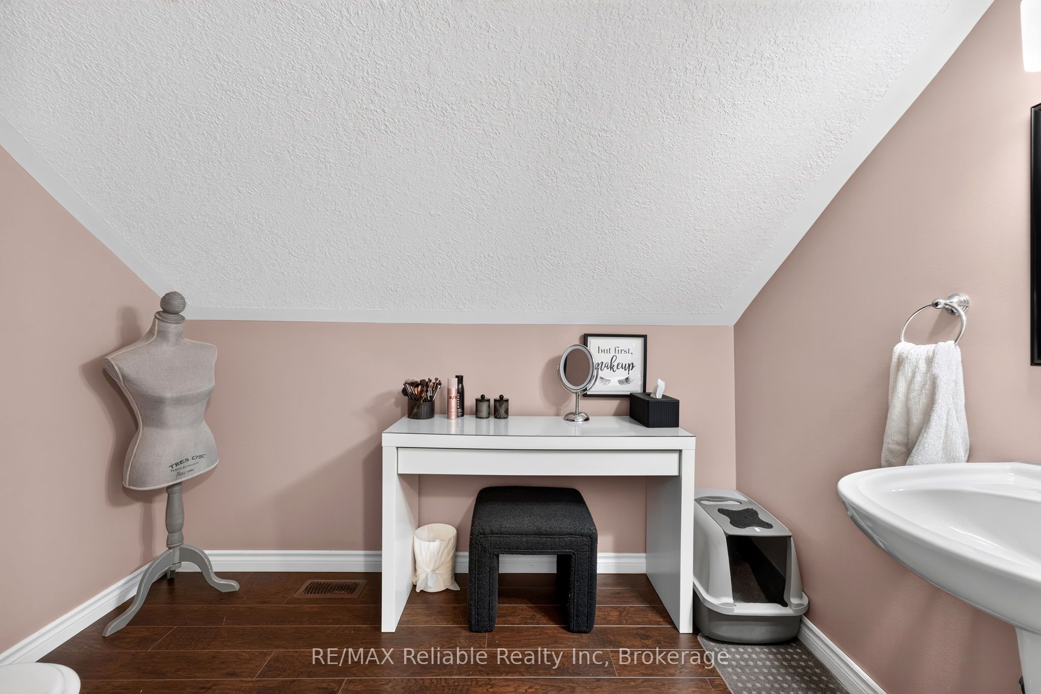 Listing 298272 Image